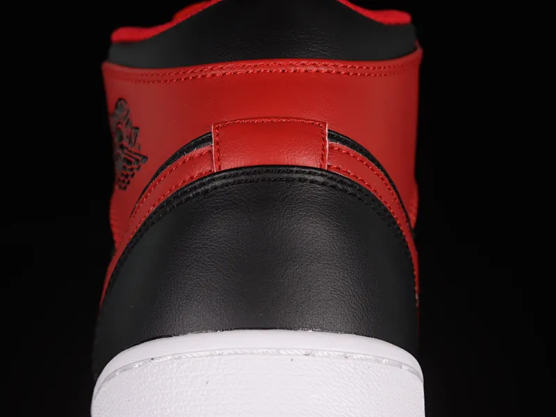 All categories Air Jordan Jordan series basketball shoes Air Jordan 1 Mid Air Jordan 1 Mid AJ1 Joe 1 black and red China basketball shoes DQ8426-060